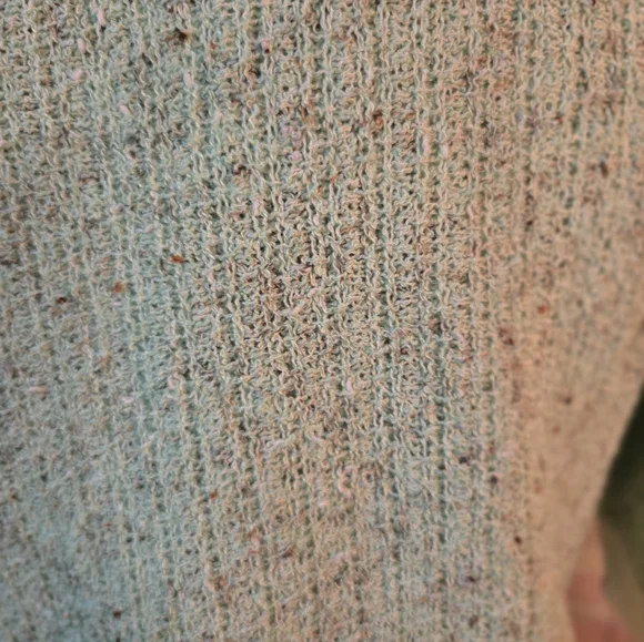 Women's Green and White Sweater - Picture 5 of 10